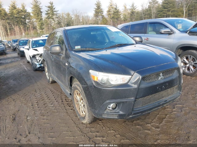 2011 MITSUBISHI RVR JA4AJ3AUXBZ608038 Photo 0