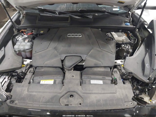 44089165 :رقم المزاد ، WA1FVAF1XMD036644 vin ، 2021 Audi Q8 Prestige 55 Tfsi Quattro Tiptronic مزاد بيع