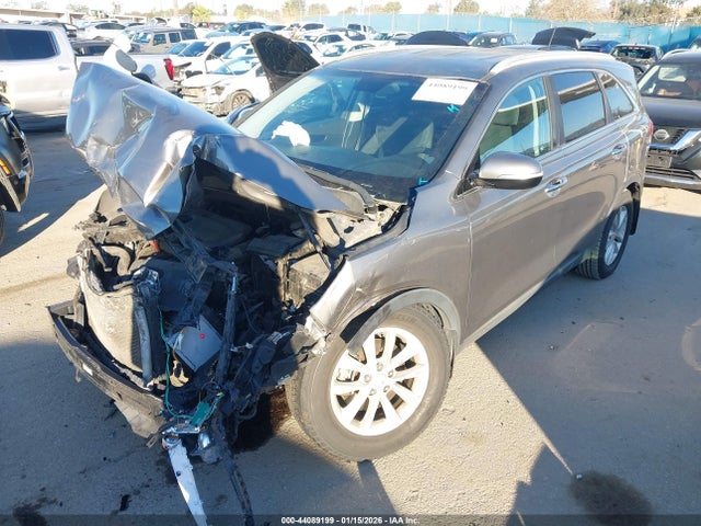 5XYPG4A35HG206611 KIA Sorento 2.4l Lx