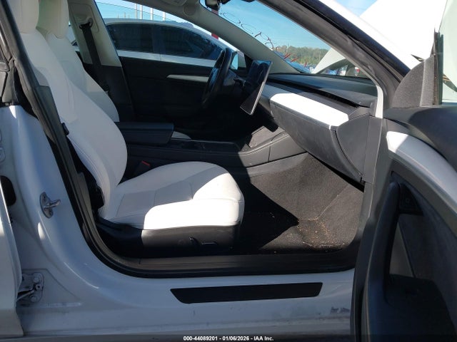 2023 TESLA MODEL 3 5YJ3E1EA5PF574272 Photo 4