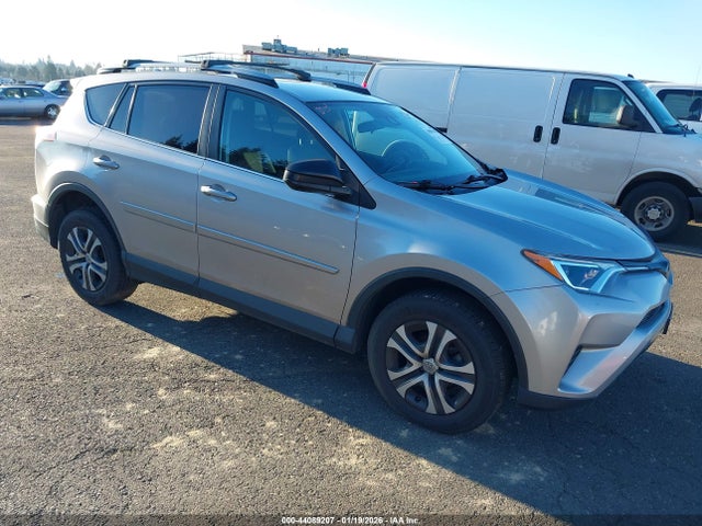 2017 TOYOTA RAV4 2T3BFREV5HW643029