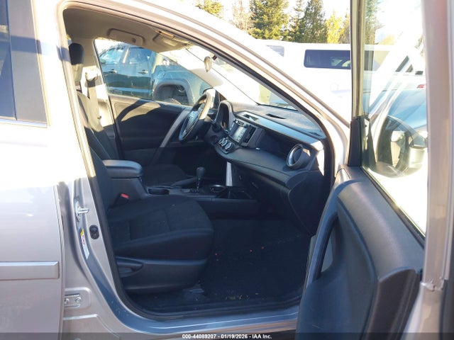 2017 TOYOTA RAV4 2T3BFREV5HW643029 Photo 4