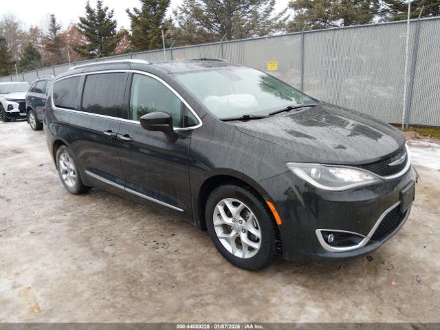 2019 CHRYSLER PACIFICA 2C4RC1EG6KR604882 Photo 0