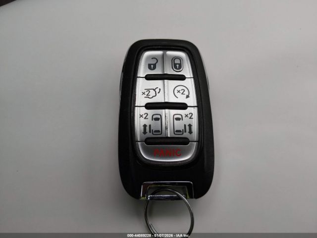 2019 CHRYSLER PACIFICA 2C4RC1EG6KR604882 Photo 10