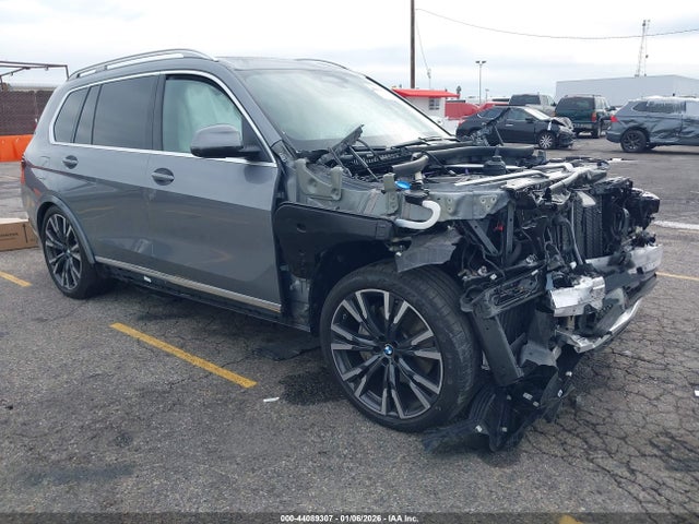 2025 BMW X7 5UX23EM02S9W46547