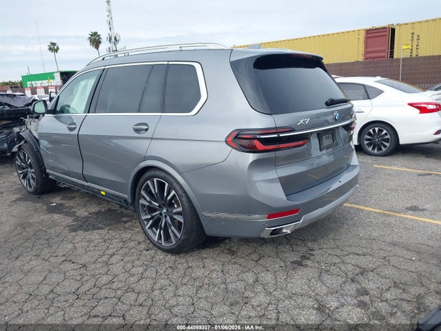 2025 BMW X7 5UX23EM02S9W46547 Photo 2