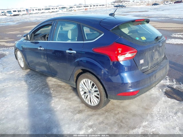 Ford Focus Titanium 2016 1FADP3N20GL256274 Image 3