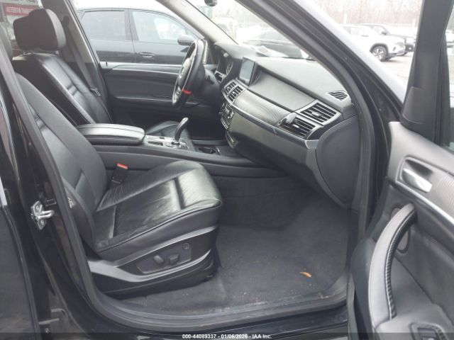 2011 BMW X5 5UXZV4C58BL405238 Photo 4