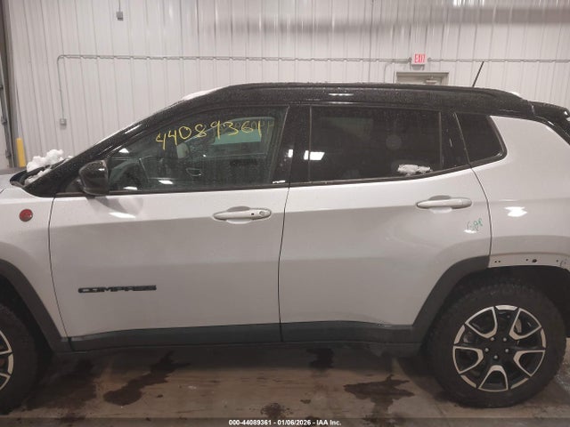 Jeep Compass Trailhawk 4x4 2024 3C4NJDDN1RT139232 Image 14