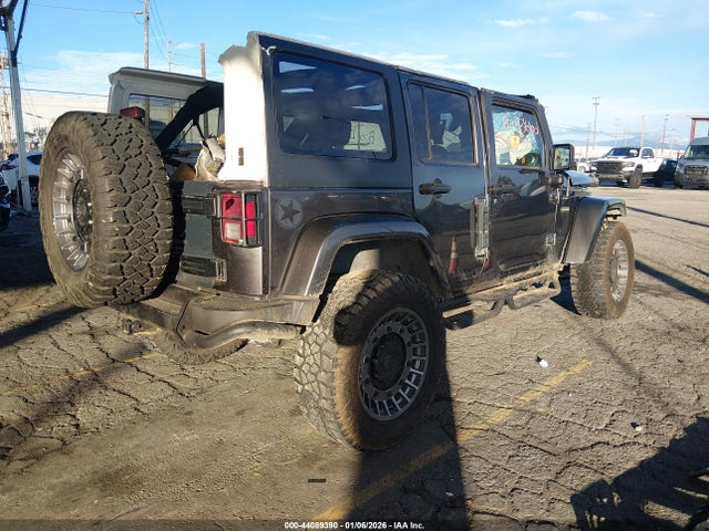 2018 JEEP WRANGLER JK UNLIMITED 1C4BJWDG8JL811691 Photo 3
