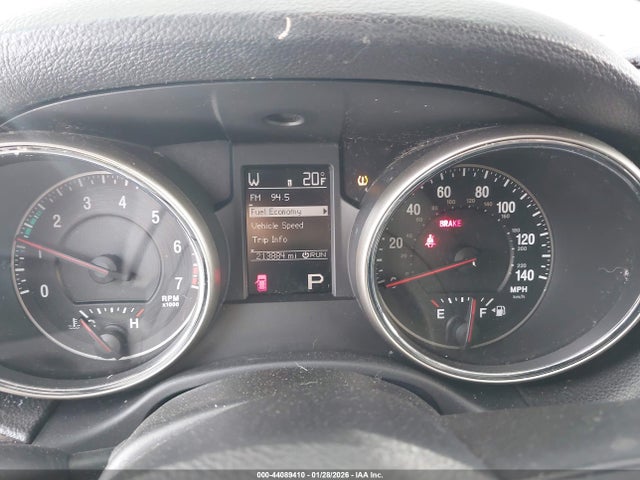 2011 JEEP GRAND CHEROKEE 1J4RR4GG0BC584421 Photo 6