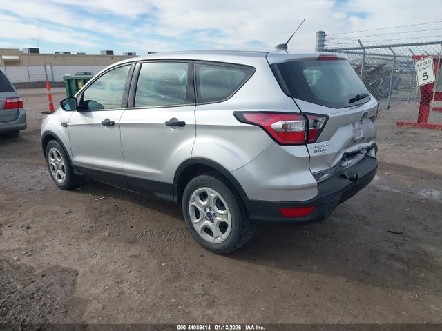 2017 FORD ESCAPE 1FMCU0F71HUC06613 Photo 2