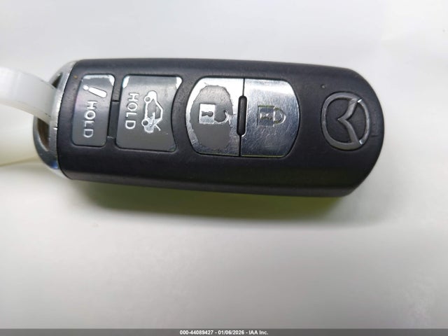 44089427 :رقم المزاد ، 3MZBM1U72FM231592 vin ، 2015 Mazda Mazda3 I Sport مزاد بيع