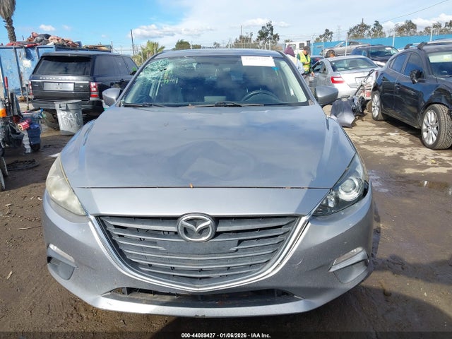 44089427 :رقم المزاد ، 3MZBM1U72FM231592 vin ، 2015 Mazda Mazda3 I Sport مزاد بيع