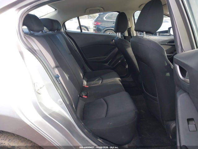 44089427 :رقم المزاد ، 3MZBM1U72FM231592 vin ، 2015 Mazda Mazda3 I Sport مزاد بيع