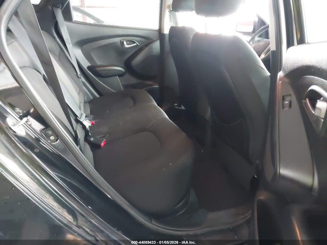 KM8JTCAF9EU865318 Hyundai TUCSON GLS