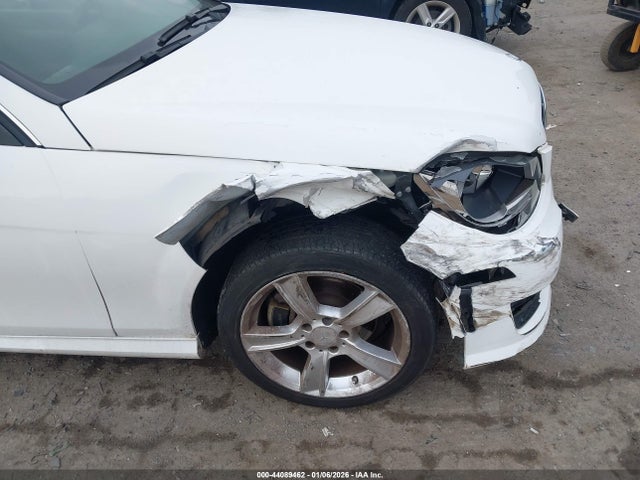 Aukcja sprzedaży 2014 Mercedes-benz C 250, vin: WDDGJ4HB2EG295406, numer aukcji: 44089462