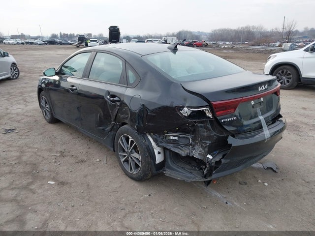 2023 KIA FORTE 3KPF24AD1PE654701 Photo 2