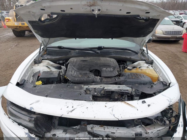 2C3CDXJG5JH121114 Dodge Charger Gt Awd