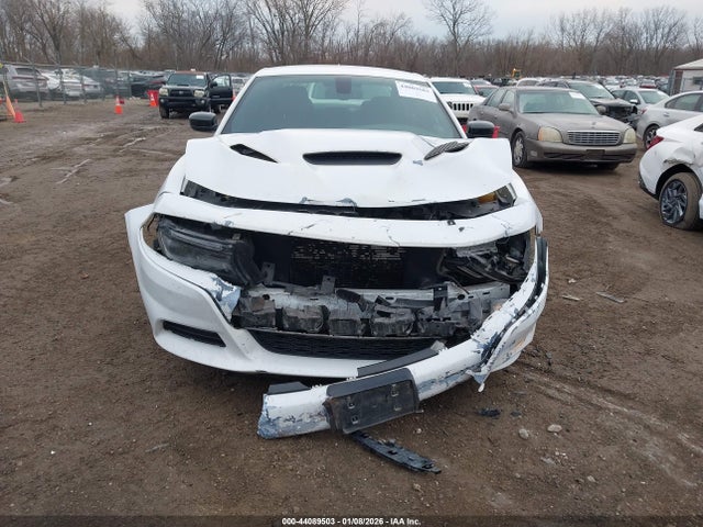 2C3CDXJG5JH121114 Dodge Charger Gt Awd