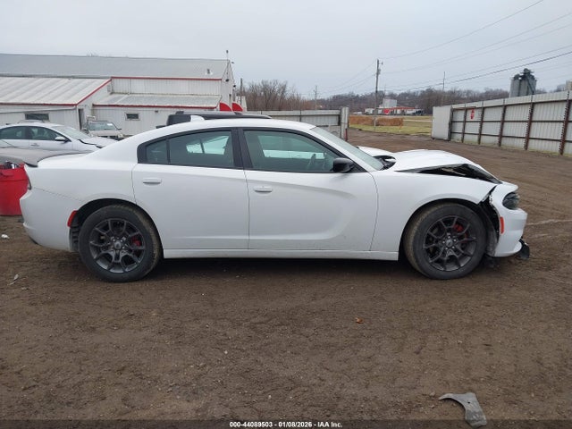 2C3CDXJG5JH121114 Dodge Charger Gt Awd