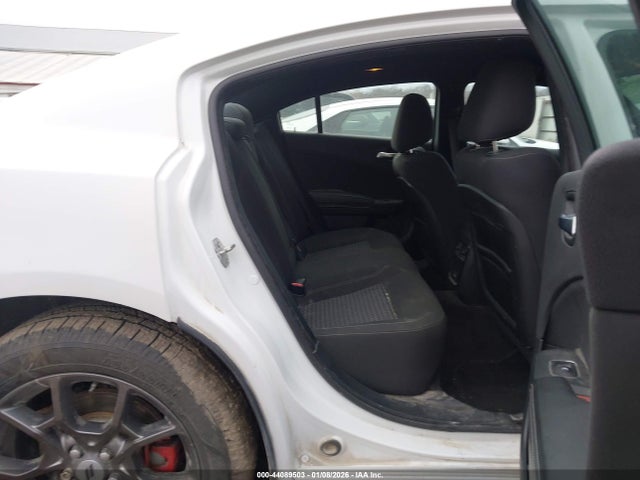 2C3CDXJG5JH121114 Dodge Charger Gt Awd