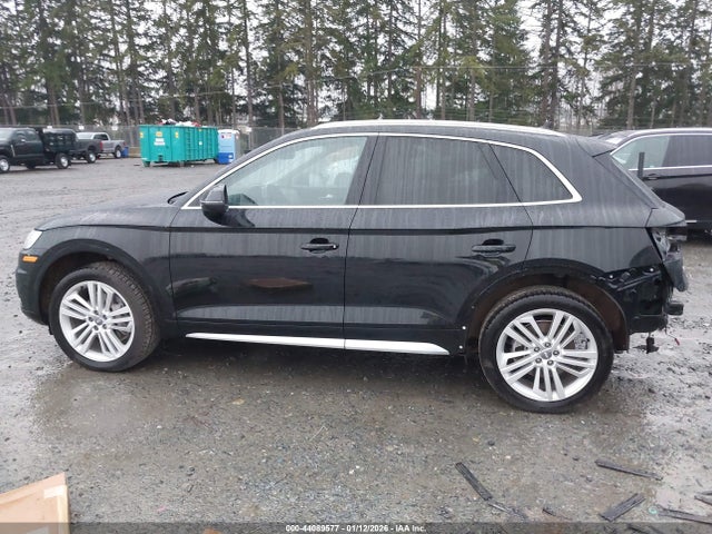 WA1BNAFY4J2245980 Audi Q5 2.0t Premium/2.0t Tech Premium