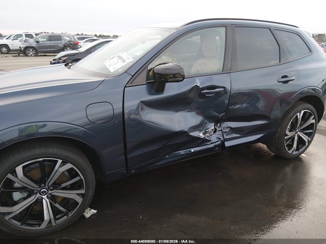 2025 VOLVO XC60 PLUG-IN HYBRID YV4H60RM3S1033673 Photo 5