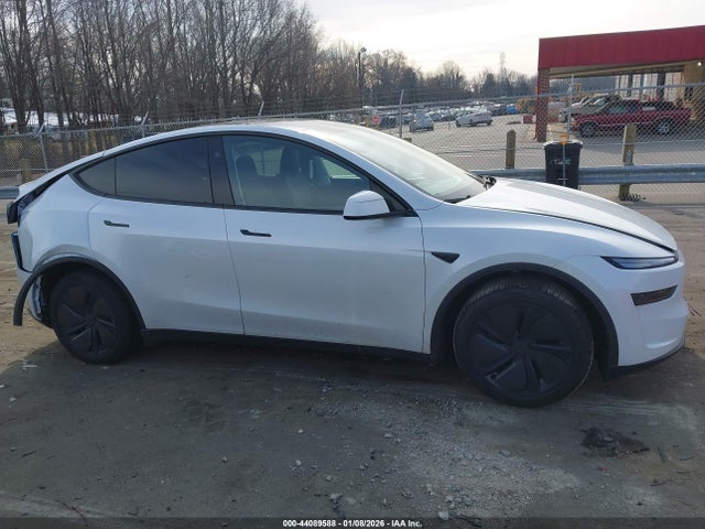 7SAYGDEE3TA406158 Tesla Model Y Long Range Launch Series/premium All-wheel Drive