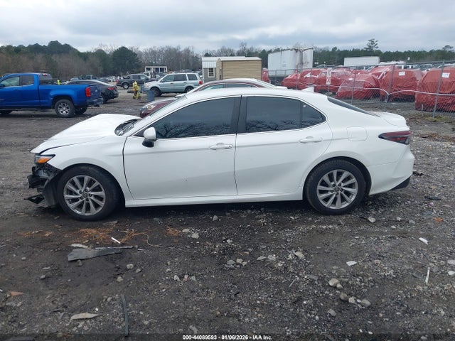 4T1C11AK8MU616670 Toyota CAMRY LE
