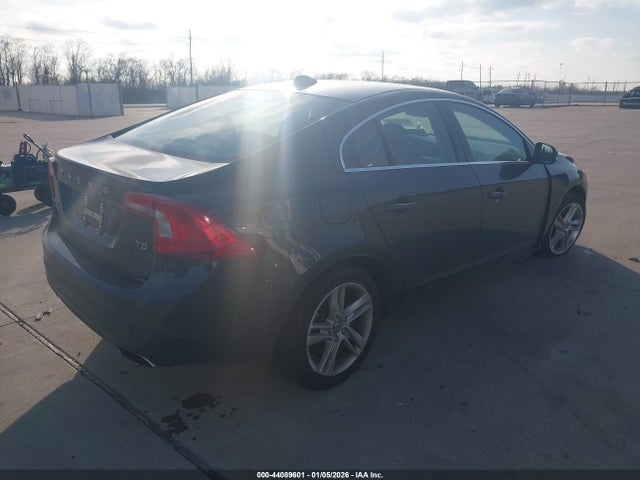 Volvo S60 T5 Platinum 2014 YV1612FSXE1285751 Image 4