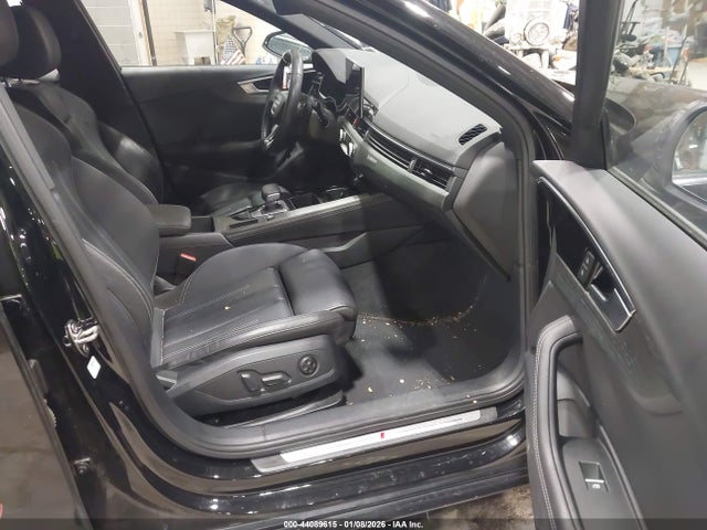 2021 AUDI A4 WAUEAAF44MA023667 Photo 4