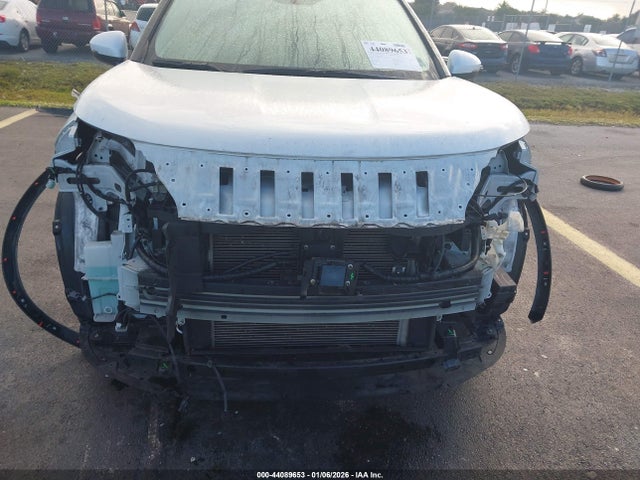 2022 MITSUBISHI OUTLANDER JA4J3TA81NZ049951 Photo 5