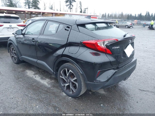 NMTKHMBX1JR027658 Toyota C-HR XLE