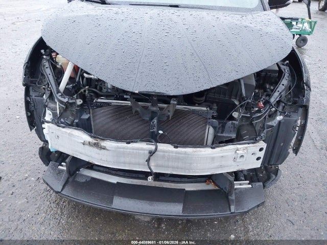 NMTKHMBX1JR027658 Toyota C-HR XLE