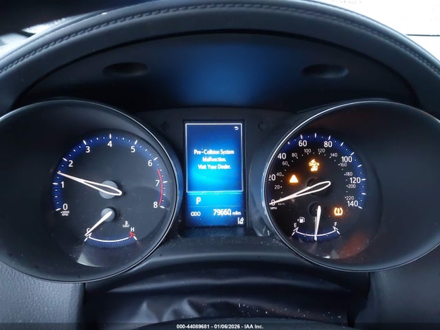 NMTKHMBX1JR027658 Toyota C-HR XLE