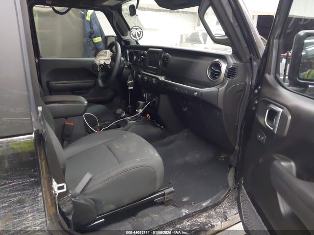 1C4GJXAN1PW633807 Jeep Wrangler 2-door Willys 4x4