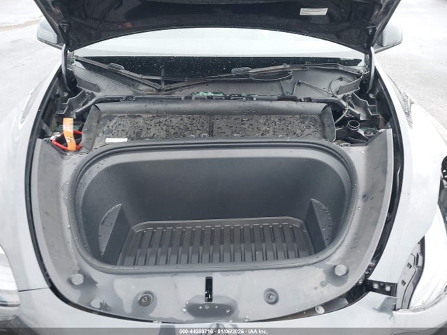 Продаж на аукціоні авто 2024 Tesla Model Y Long Range Dual Motor All-wheel Drive, vin: 7SAYGDEE3RF064576, номер лоту: 44089716