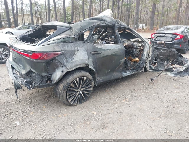 2024 LEXUS RX 350 2T2BAMCA8RC052007 Photo 3