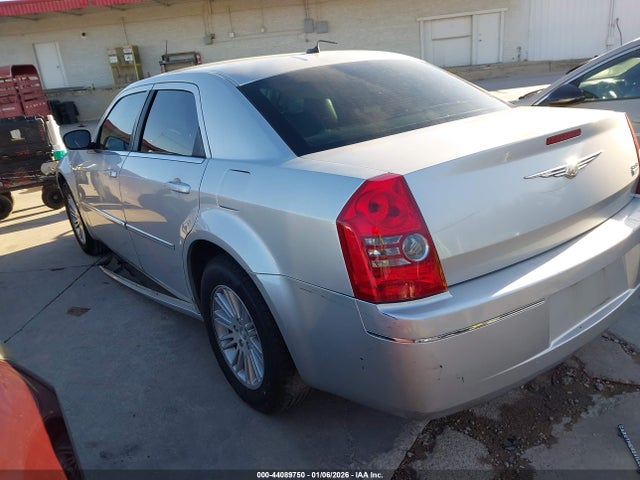 2008 CHRYSLER 300 2C3KA53G08H182998 Photo 2