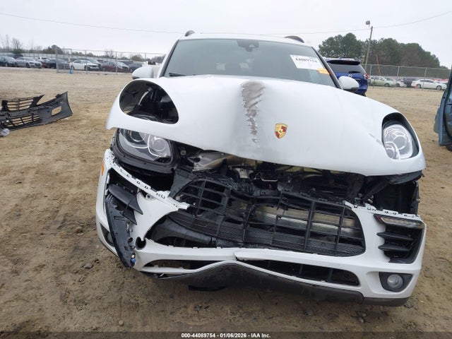 2018 PORSCHE MACAN WP1AA2A54JLB22995 Photo 5