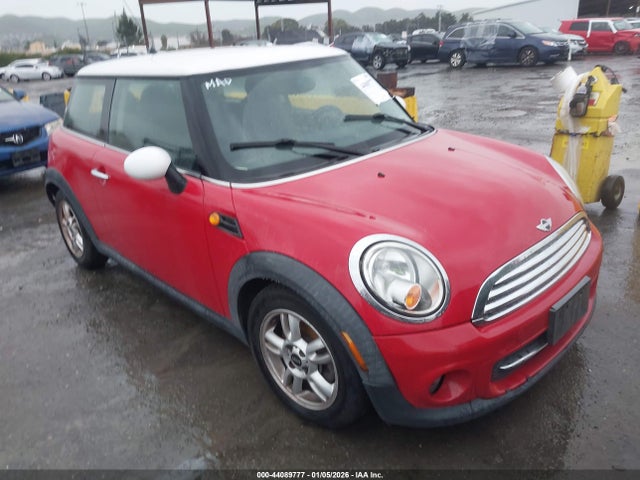 2011 MINI COOPER WMWSU3C51BT251873 Photo 0