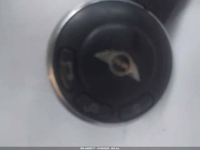 2011 MINI COOPER WMWSU3C51BT251873 Photo 10
