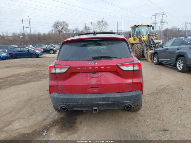 1FMCU9H98MUA25098 Ford ESCAPE SEL