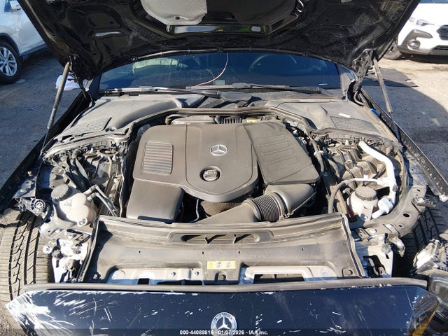 W1KAF4GB8PR101493 Mercedes-Benz C 300 Sedan