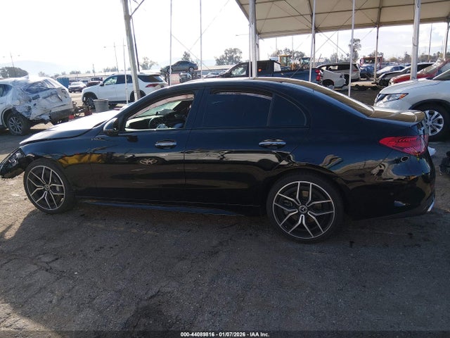 W1KAF4GB8PR101493 Mercedes-Benz C 300 Sedan