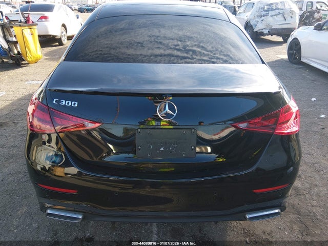 W1KAF4GB8PR101493 Mercedes-Benz C 300 Sedan