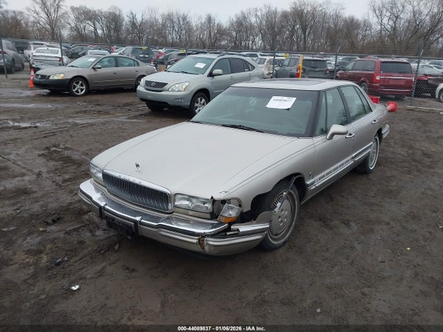 44089837 :رقم المزاد ، 1G4CU5214TH616208 vin ، 1996 Buick Park Avenue Ultra مزاد بيع