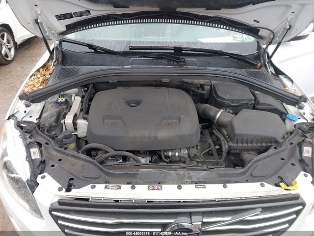 2017 VOLVO XC60 YV440MRU7H2223549 Photo 9