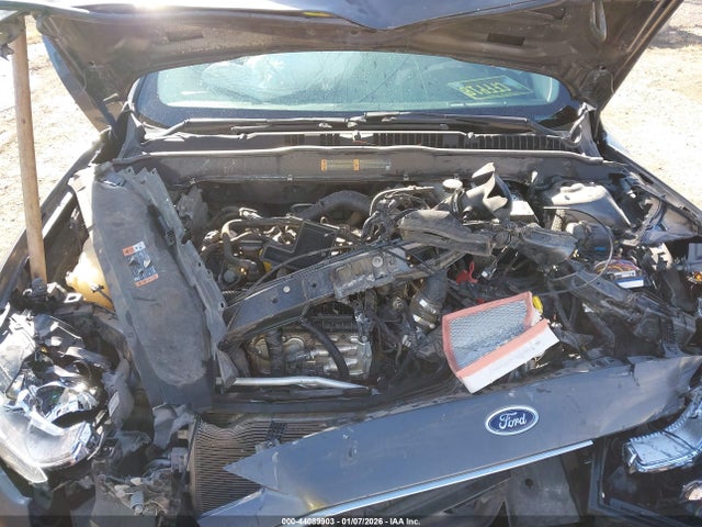 3FA6P0HD8KR198526 Ford FUSION SE